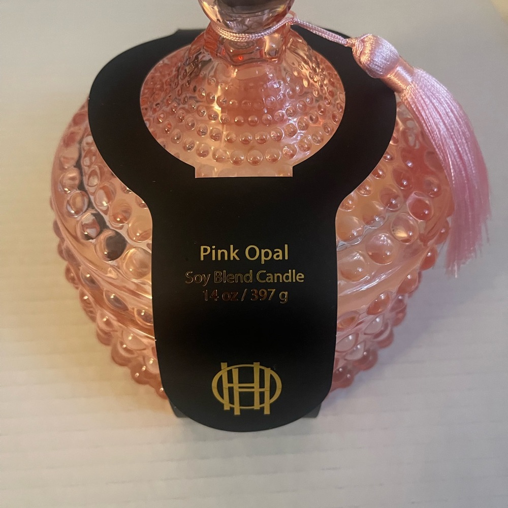 New House of Harlow 1960 Pink Opal 14oz Gorgeous pink glass 3wick Soy Blend